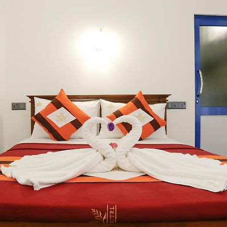 Ranmal Airport Transit Hotel Катунаяка Экстерьер фото