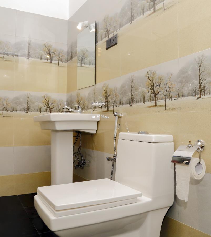 Ranmal Airport Transit Hotel Катунаяка Экстерьер фото