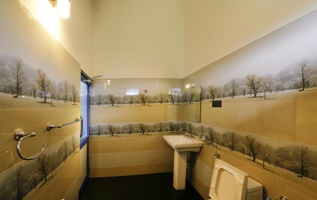 Ranmal Airport Transit Hotel Катунаяка Экстерьер фото